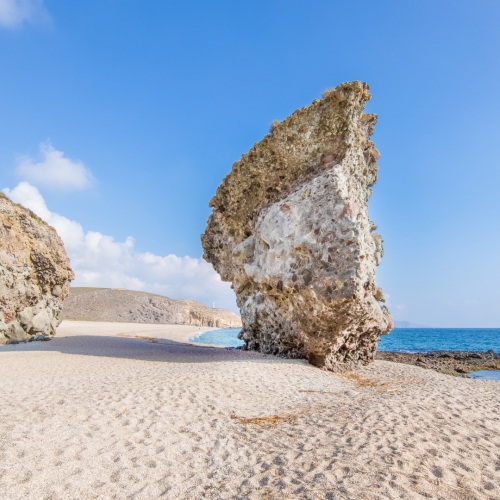 shutterstock 1258542565 - Playa de los Muertos