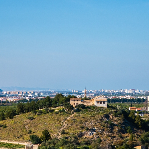 shutterstock 1934556086